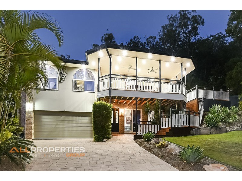 8 Raymond Court, Mount Warren Park QLD 4207