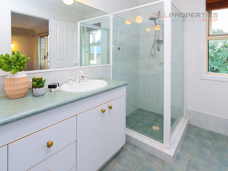 1 Jones Street, Red Hill QLD 4059