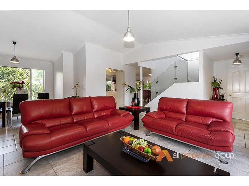 18 EPSON CT, Daisy Hill QLD 4127