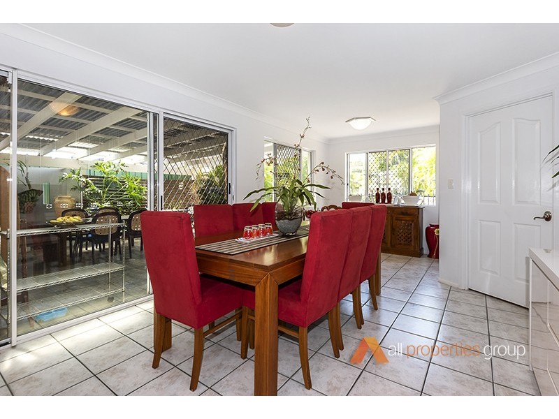 18 EPSON CT, Daisy Hill QLD 4127