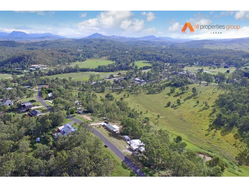 40-42 Haygarth Drive, Kooralbyn QLD 4285