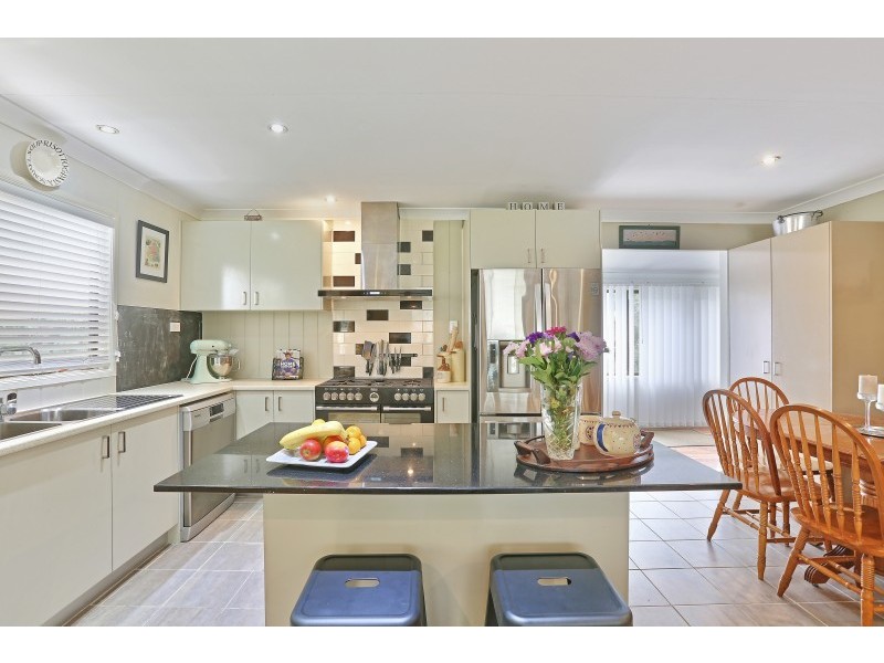 7-9 Wilkie Street, Redland Bay QLD 4165