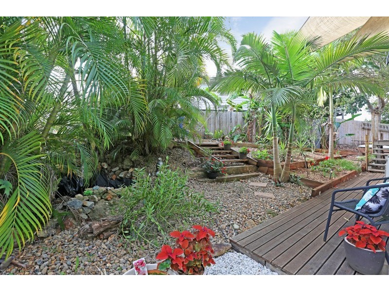 7-9 Wilkie Street, Redland Bay QLD 4165