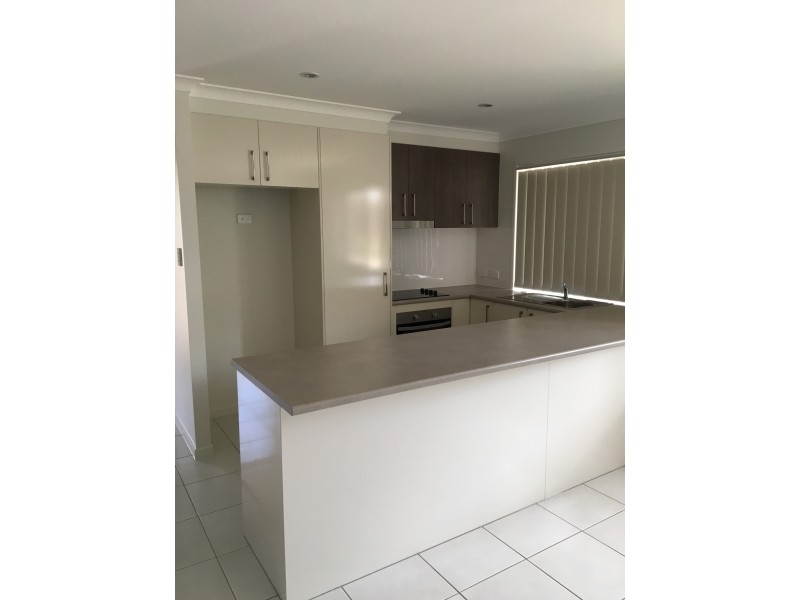 1/11 Spruce Street, Loganlea QLD 4131