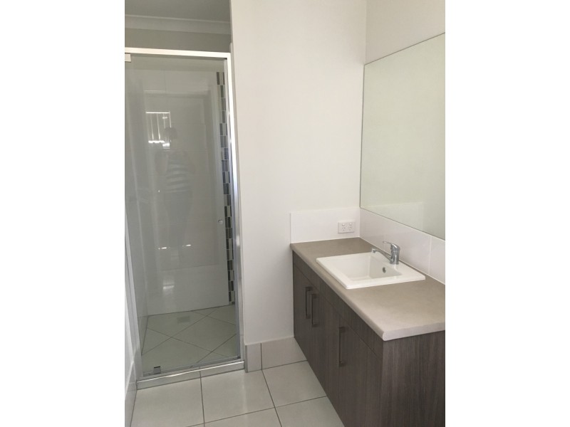 1/11 Spruce Street, Loganlea QLD 4131