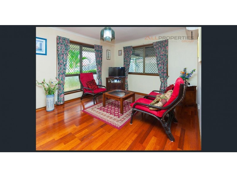 30 Forestwood Street, Crestmead QLD 4132