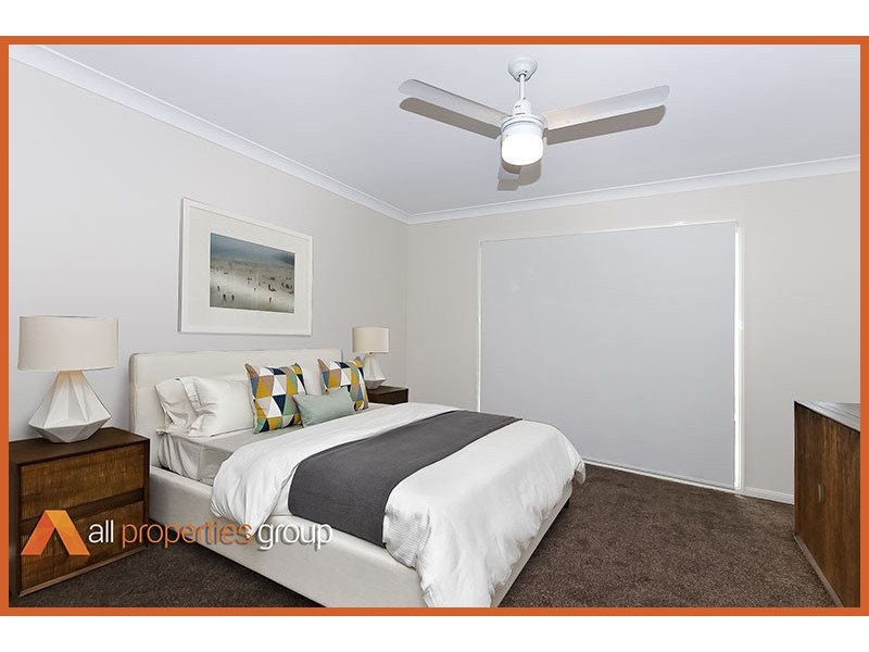 19 Kite Crescent, Eagleby QLD 4207