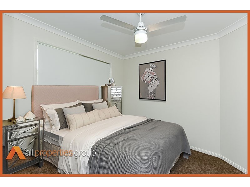 19 Kite Crescent, Eagleby QLD 4207