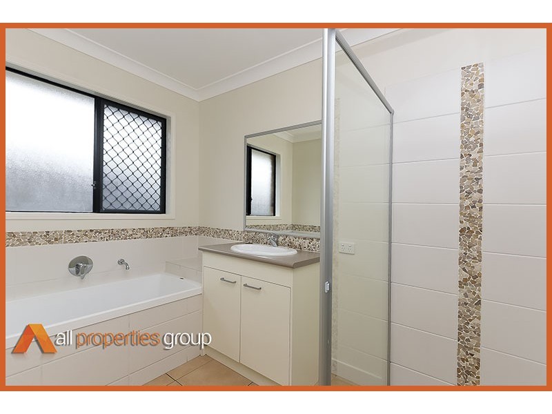 19 Kite Crescent, Eagleby QLD 4207