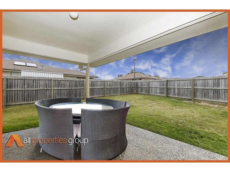 19 Kite Crescent, Eagleby QLD 4207