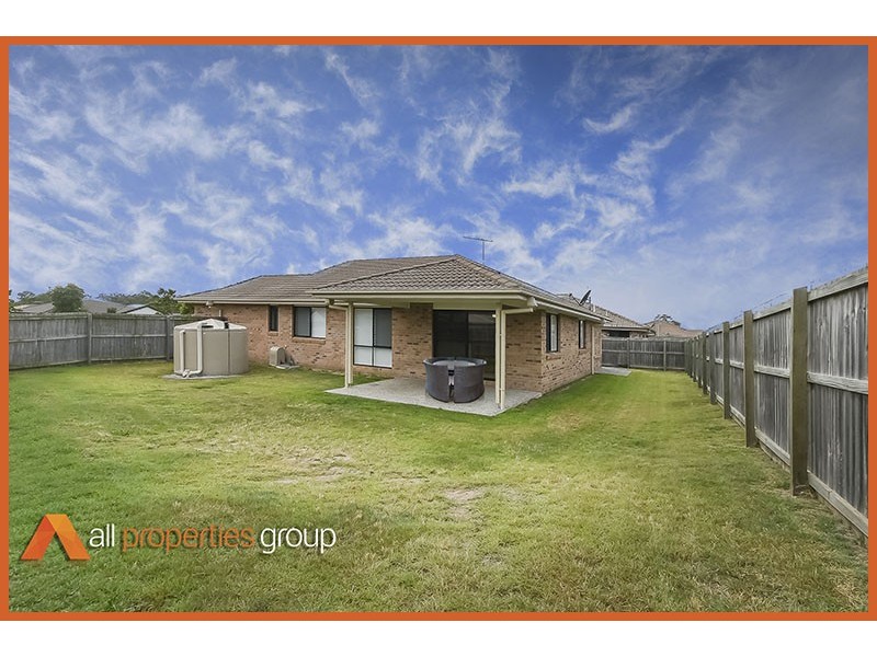 19 Kite Crescent, Eagleby QLD 4207
