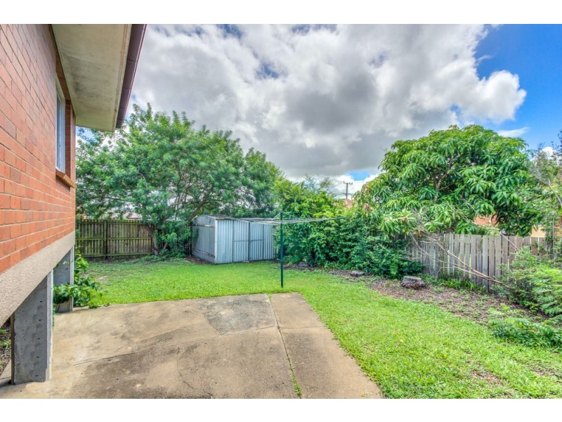13 Fleur Street, Woodridge QLD 4114