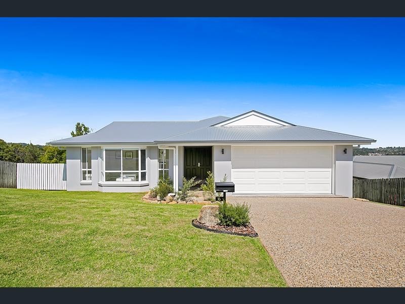 16 Dodson Cresent, Mount Kynoch QLD 4350