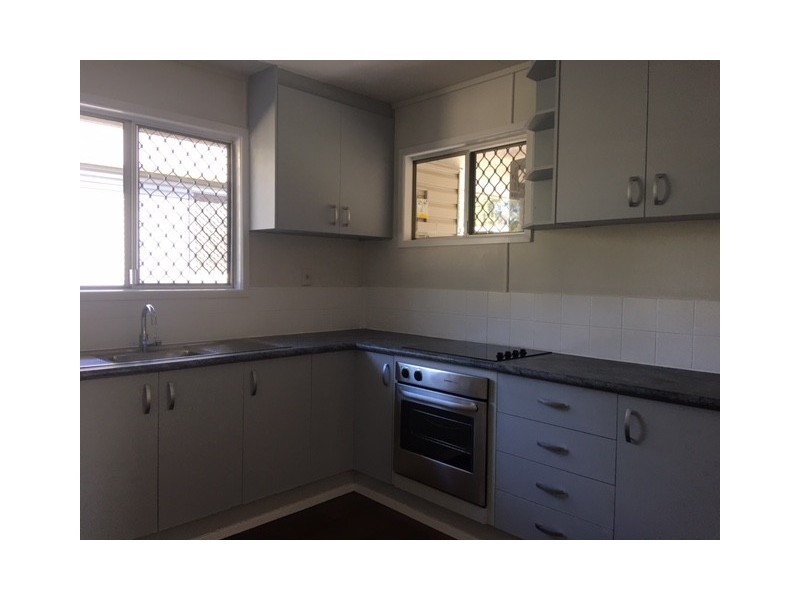 29 Patricia Ave, Woodridge QLD 4114