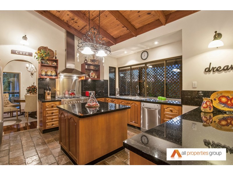 9 Loffs Road, Loganholme QLD 4129