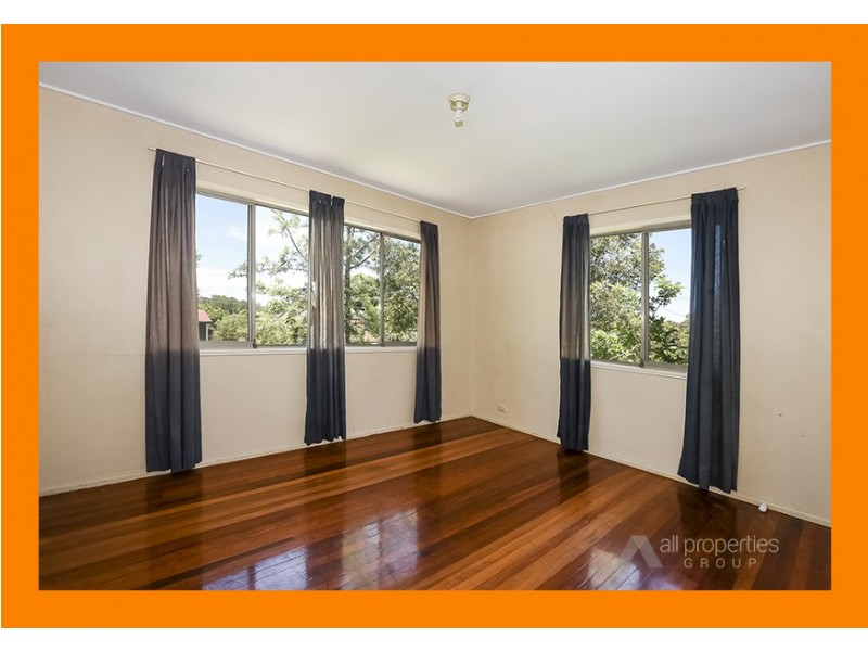 8 Kraatz Avenue, Loganlea QLD 4131