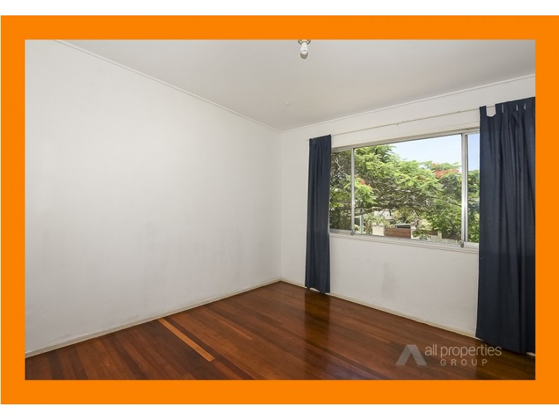 8 Kraatz Avenue, Loganlea QLD 4131