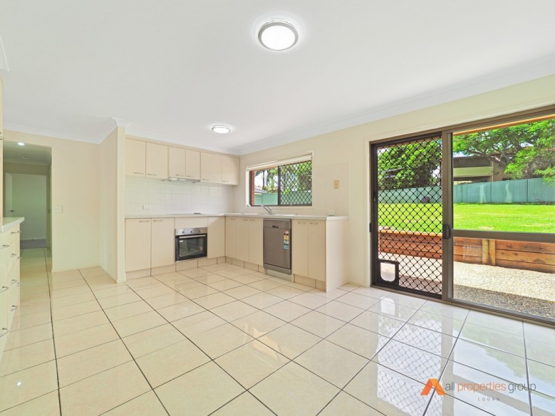 8 Elonera Drive, Slacks Creek QLD 4127