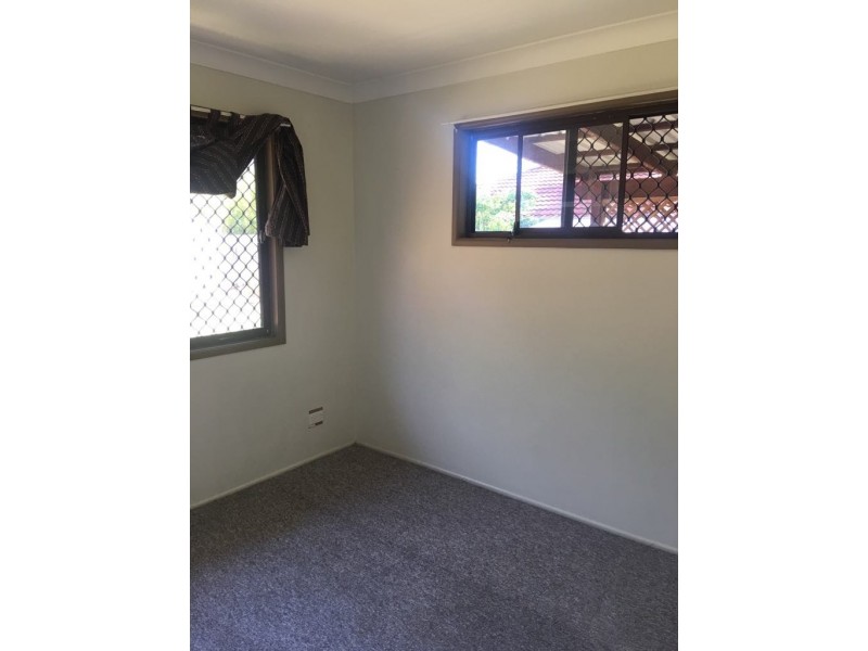 22 Pymble Ave, Petrie QLD 4502