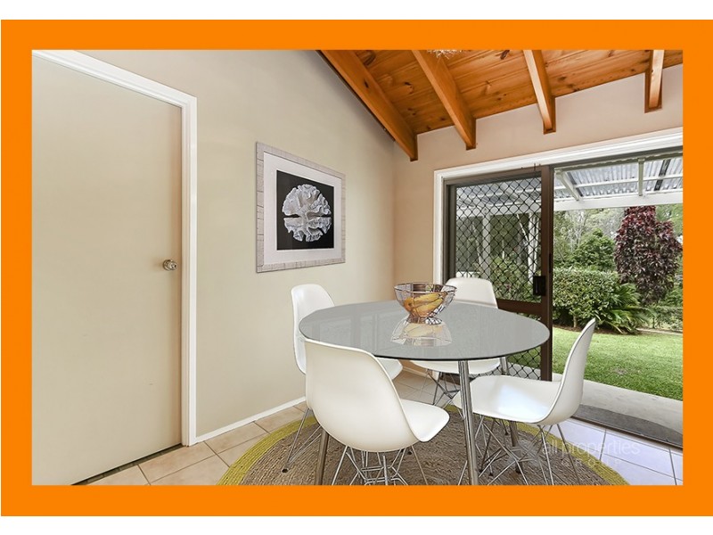 17 Conifer Street, Hillcrest QLD 4118