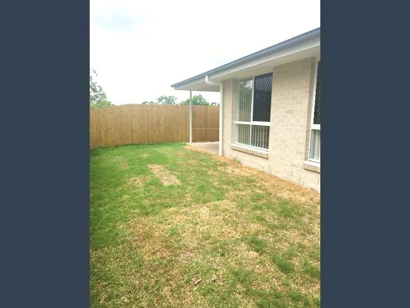 1/5A Evergreen Avenue, Loganlea QLD 4131