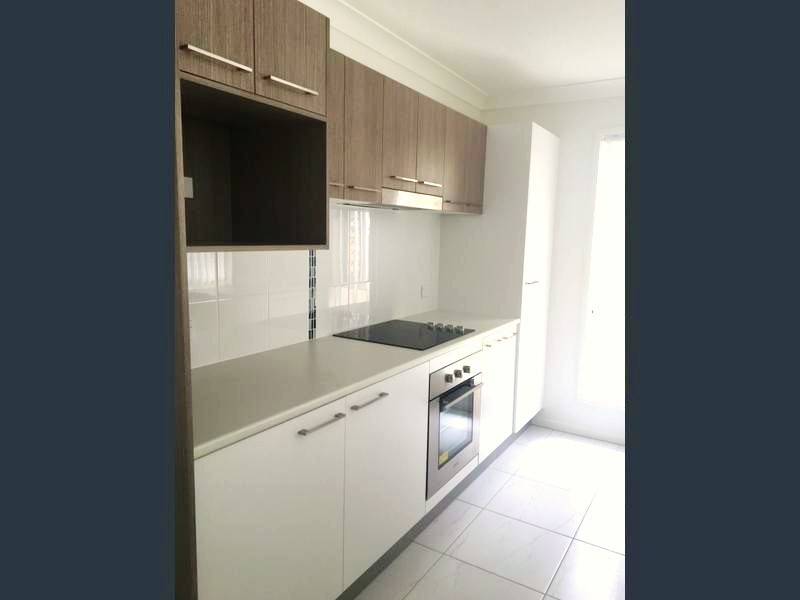 1/5A Evergreen Avenue, Loganlea QLD 4131