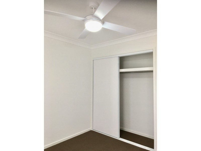 1/5A Evergreen Avenue, Loganlea QLD 4131