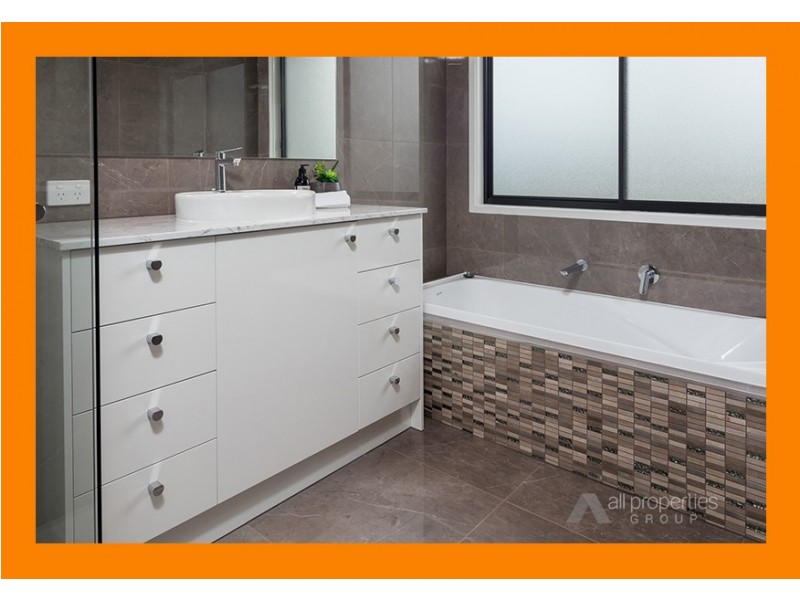 33A Yarabah Crescent, Shailer Park QLD 4128