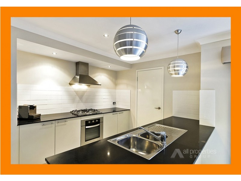 6 Kanimbla Street, Holmview QLD 4207