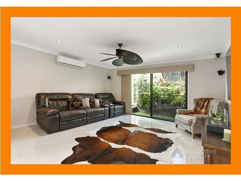 6 Kanimbla Street, Holmview QLD 4207