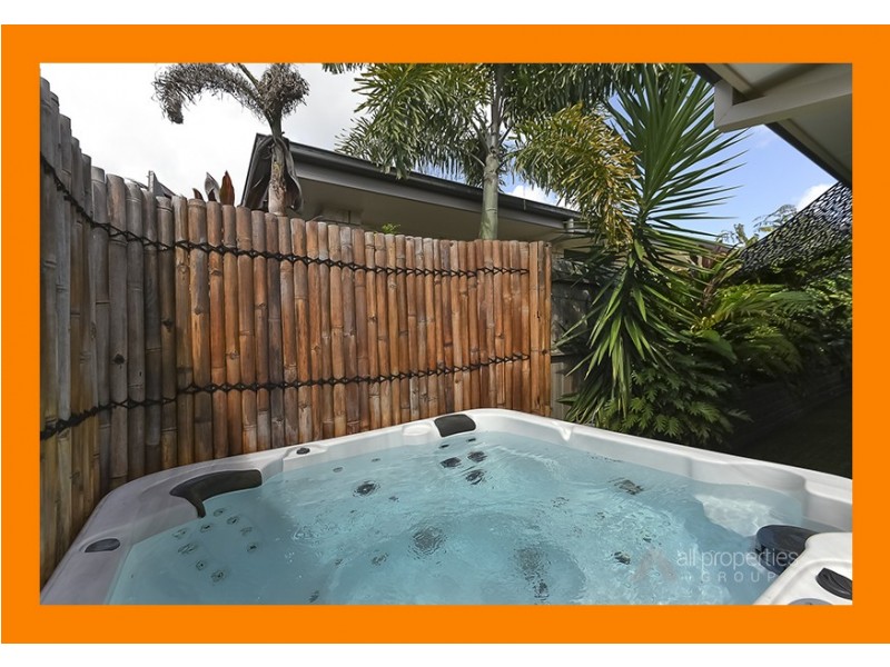 6 Kanimbla Street, Holmview QLD 4207