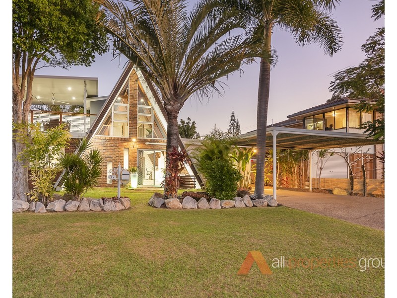 37 Torquay Road, Redland Bay QLD 4165