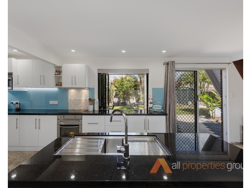 37 Torquay Road, Redland Bay QLD 4165
