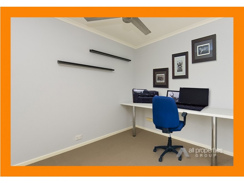2 Packett Crescent, Loganlea QLD 4131