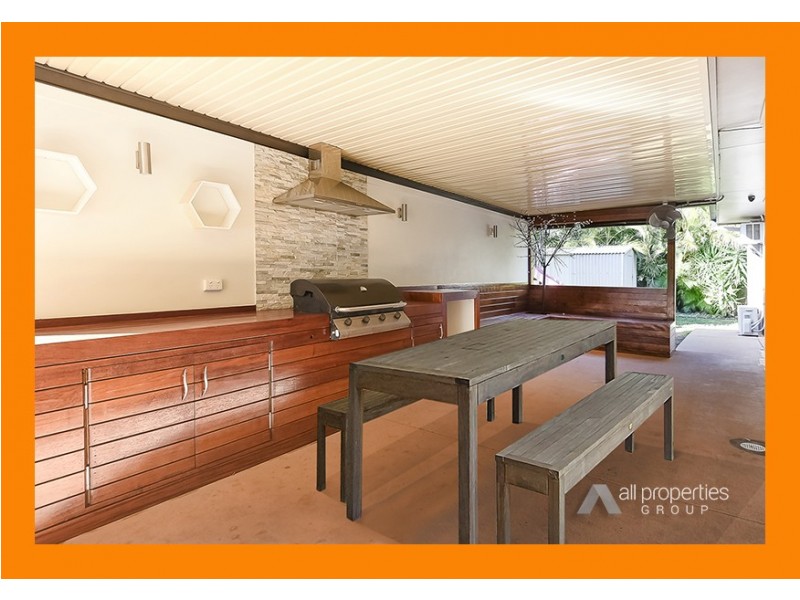 2 Packett Crescent, Loganlea QLD 4131