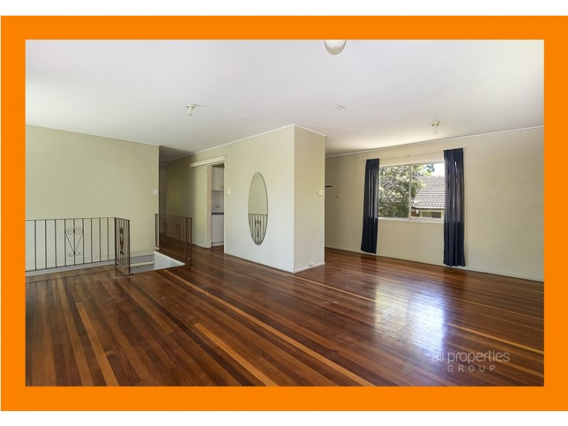 8 Kraatz Avenue, Loganlea QLD 4131