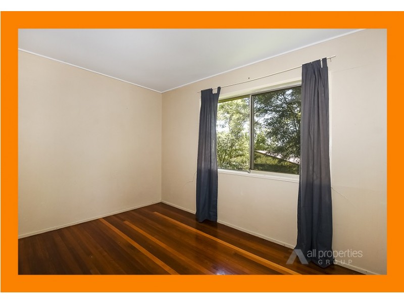 8 Kraatz Avenue, Loganlea QLD 4131