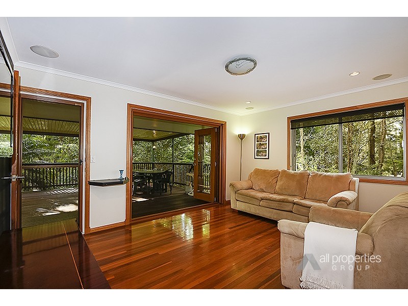 30 Tanah Merah Avenue, Tanah Merah QLD 4128