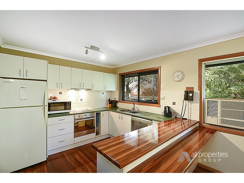 30 Tanah Merah Avenue, Tanah Merah QLD 4128