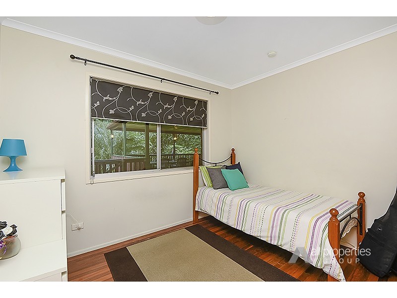 30 Tanah Merah Avenue, Tanah Merah QLD 4128