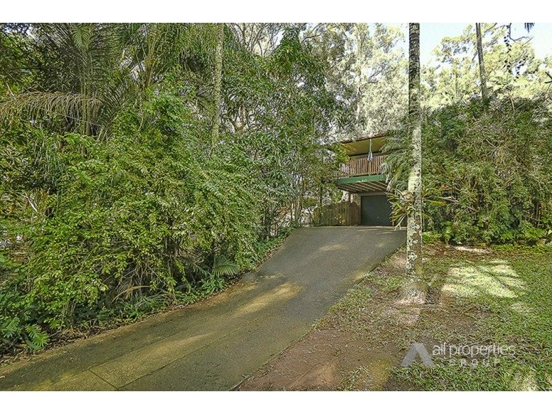 30 Tanah Merah Avenue, Tanah Merah QLD 4128