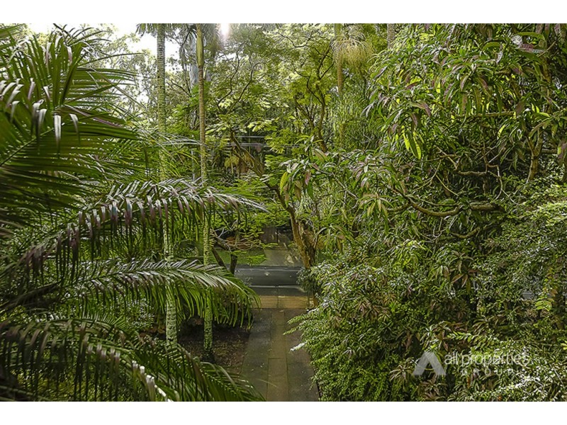 30 Tanah Merah Avenue, Tanah Merah QLD 4128