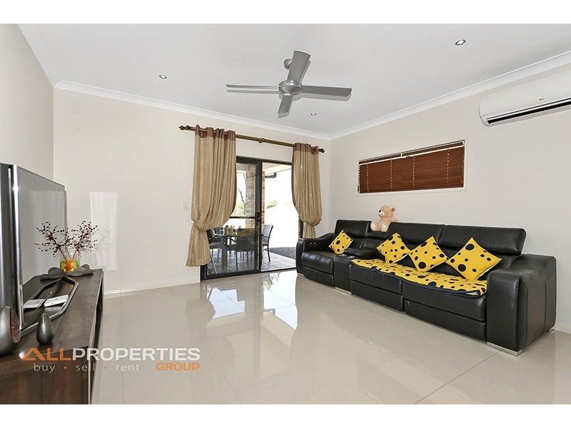 40 South Quarter Drive, Loganlea QLD 4131