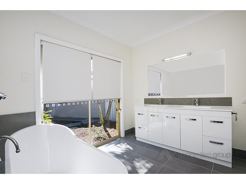 51 Vaughan Drive, Ormeau QLD 4208