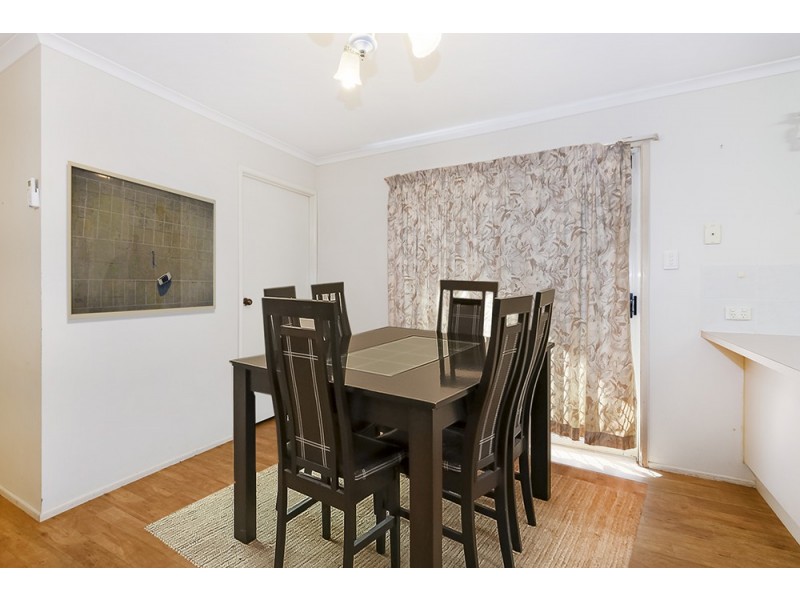 18 Melnik Drive, Loganlea QLD 4131