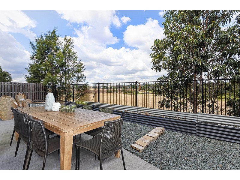 54 South Quarter Drive, Loganlea QLD 4131