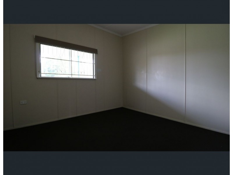 31 Ipswich Street, Riverview QLD 4303