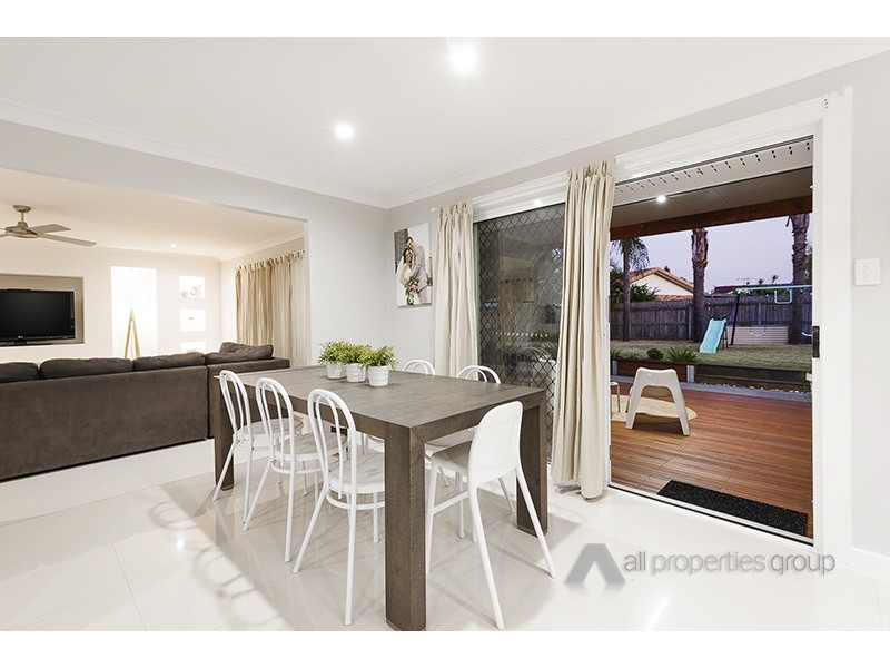 10 Hanlon Street, Tanah Merah QLD 4128