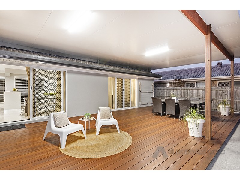 10 Hanlon Street, Tanah Merah QLD 4128