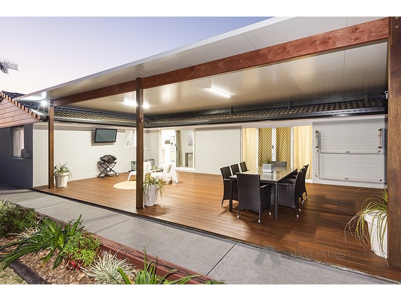 10 Hanlon Street, Tanah Merah QLD 4128